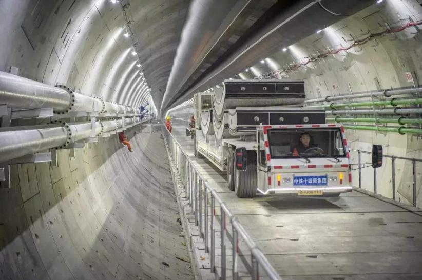 抗震支架在地铁工程中的应用实景拍摄图片